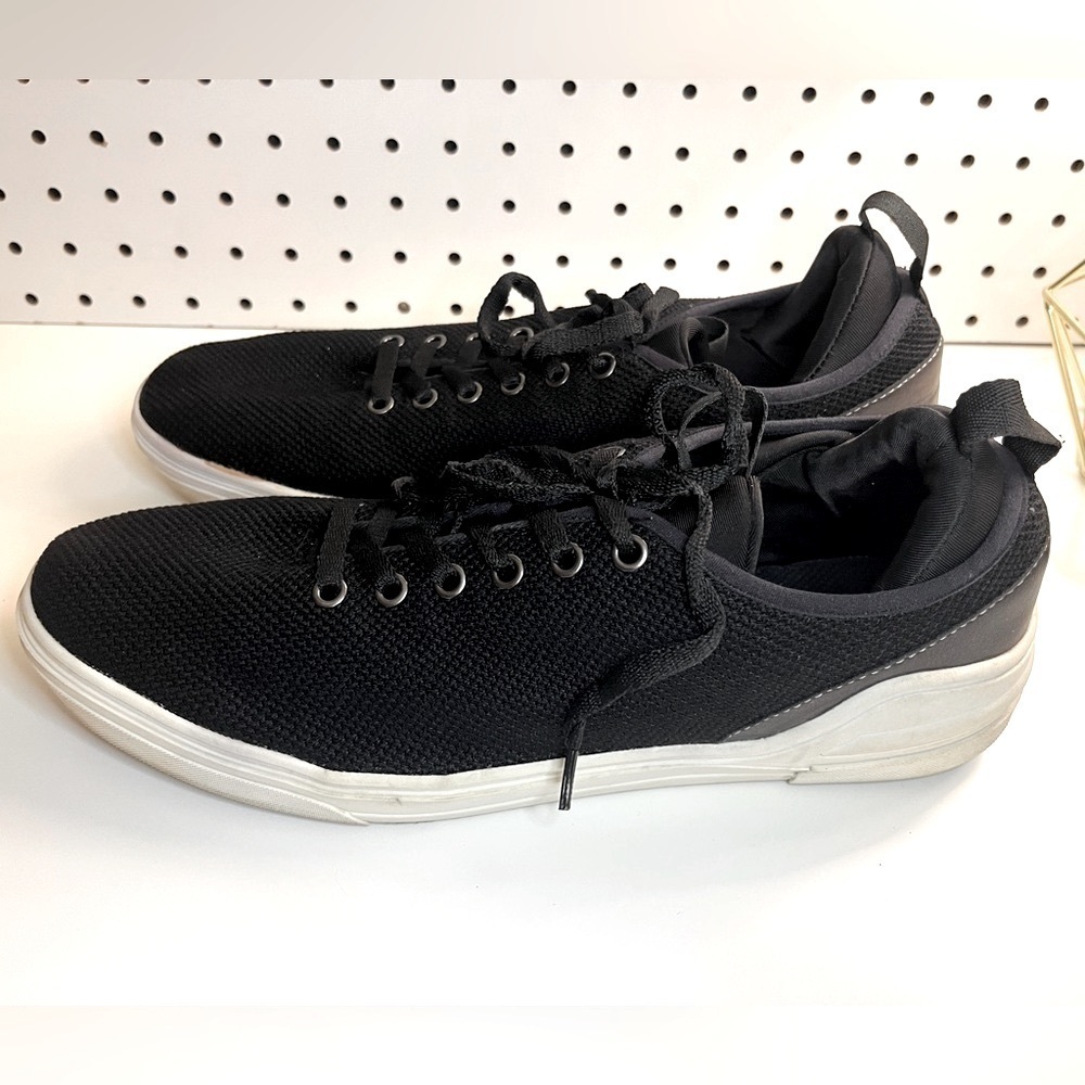 Steve Madden P-CUFF Casual Men’s Shoes Black & White 10.5M